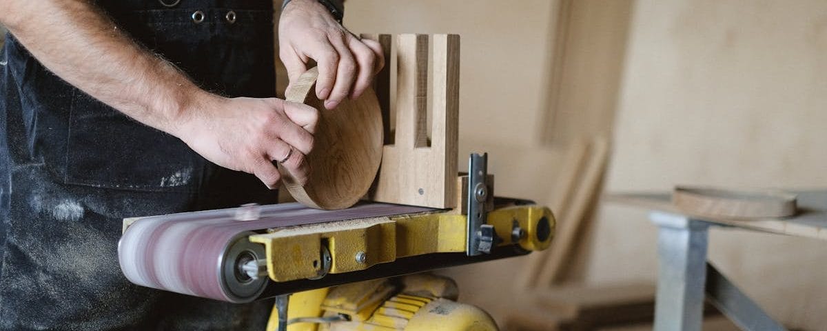 découvrez tout sur la hernie discale : causes, symptômes et traitements. informez-vous sur cette condition courante du dos et les meilleures solutions pour soulager la douleur et retrouver votre qualité de vie.