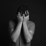 découvrez des stratégies efficaces pour prévenir les douleurs lombaires. apprenez des exercices, des conseils d'ergonomie et des bonnes pratiques pour protéger votre dos au quotidien.