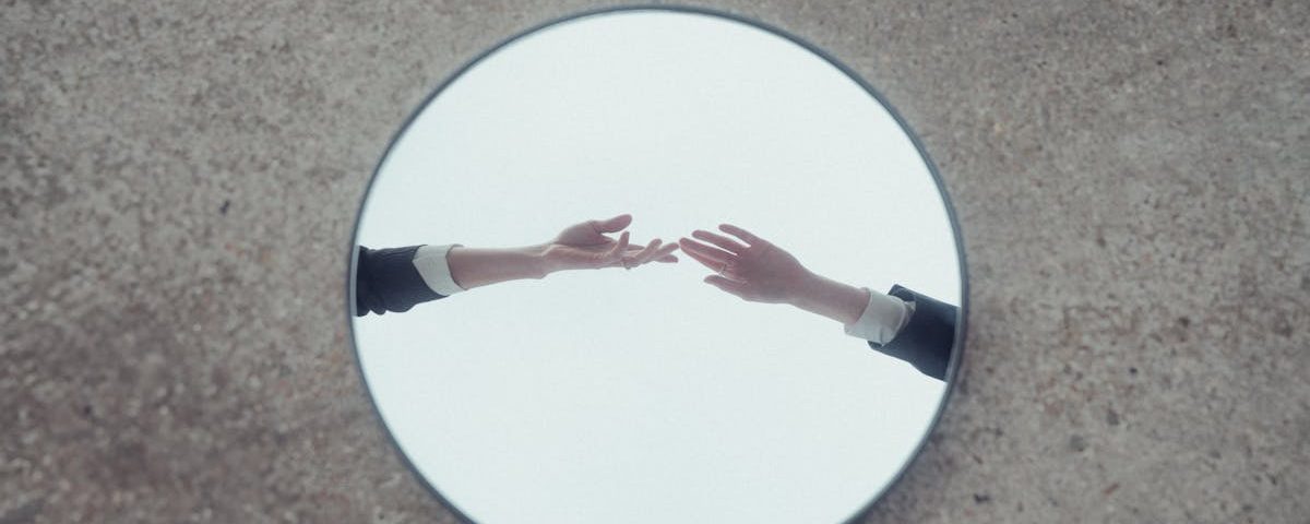 découvrez les causes, symptômes et traitements des hernies discales. informez-vous sur ce problème de santé courant et explorez des solutions pour soulager votre douleur et améliorer votre qualité de vie.