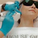 découvrez les traitements laser avancés, conçus pour offrir des solutions esthétiques et médicales de pointe. améliorez votre peau et votre bien-être grâce à des technologies innovantes et efficaces.