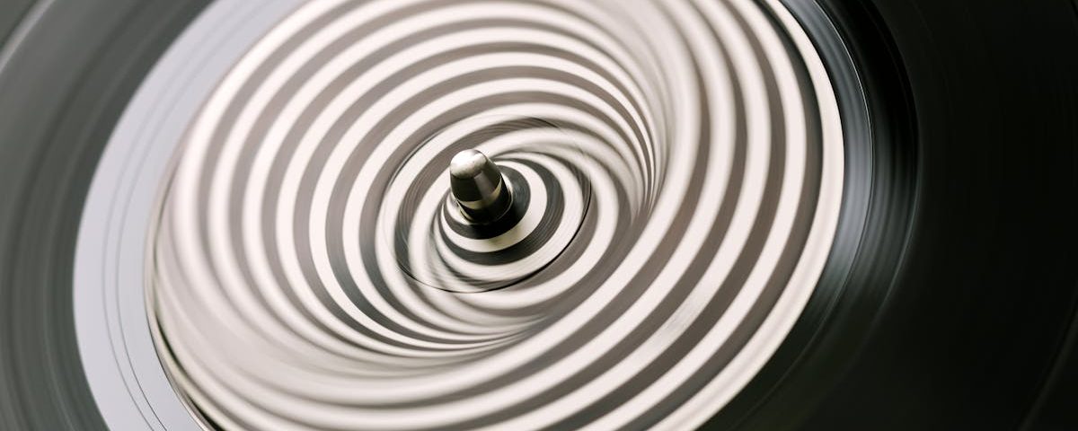 découvrez tout ce qu'il faut savoir sur la hernie discale : causes, symptômes, traitements et conseils pour soulager la douleur et améliorer votre qualité de vie.