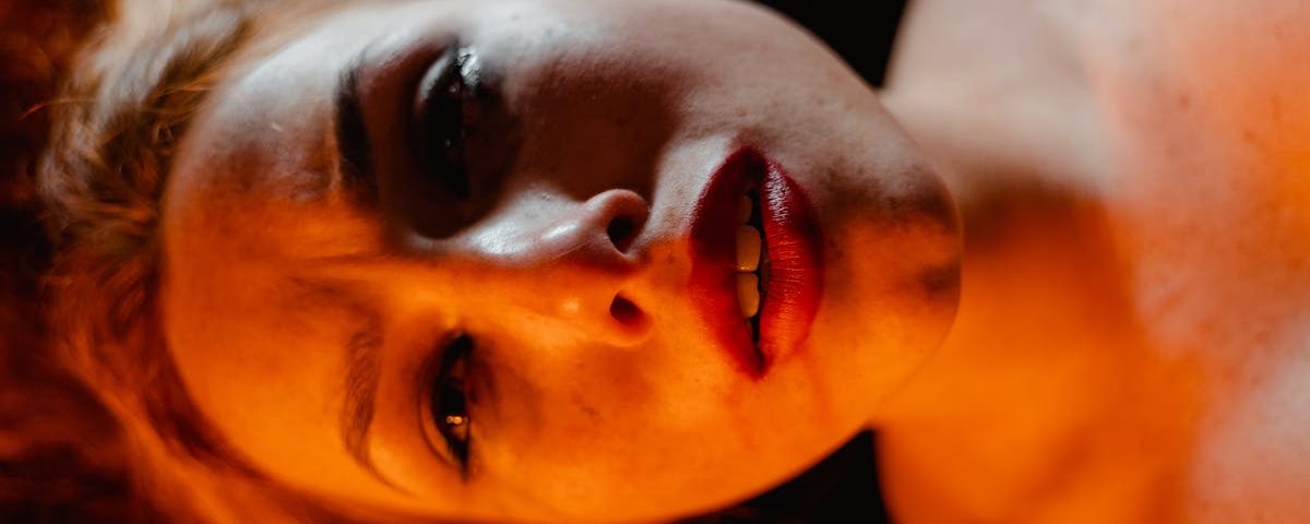 découvrez des conseils, des traitements et des exercices efficaces pour soulager la douleur lombaire. apprenez à gérer vos douleurs au bas du dos et à améliorer votre qualité de vie.