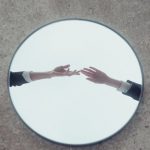 découvrez tout ce que vous devez savoir sur la hernie discale : causes, symptômes, traitements et conseils pour soulager la douleur. informez-vous sur cette condition courante et comment améliorer votre qualité de vie.