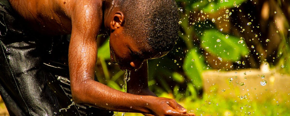 découvrez l'importance de l'hydratation pour votre santé et votre bien-être. apprenez les meilleures pratiques pour rester bien hydraté, les avantages de l'eau pour votre organisme et des conseils pour intégrer une bonne hydratation dans votre quotidien.