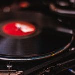 découvrez tout ce qu'il faut savoir sur les hernies discales, leurs causes, symptômes et traitements. informez-vous sur les moyens de prévenir les douleurs liées aux disques bulge et améliorer votre qualité de vie.