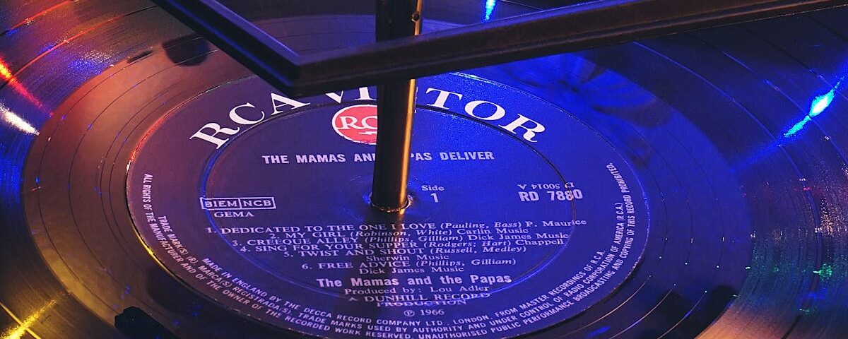 découvrez les causes et les symptômes de la dégénération discale, une affection qui affecte la santé de votre colonne vertébrale. apprenez des méthodes de prévention et de traitement pour soulager la douleur et améliorer votre qualité de vie.