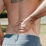 découvrez des solutions efficaces pour soulager le dos et améliorer votre qualité de vie. apprenez à prévenir le mal de dos avec des conseils pratiques et des exercices adaptés à tous.