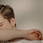 découvrez des conseils pratiques pour prévenir le phénomène de protrusion discale. apprenez des stratégies efficaces, des exercices ciblés et des habitudes saines pour protéger votre colonne vertébrale et maintenir votre bien-être.