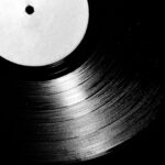 découvrez tout sur le disque protubérant : causes, symptômes, traitements et conseils pour améliorer votre santé vertébrale. informez-vous sur ce problème courant et apprenez à le gérer efficacement.