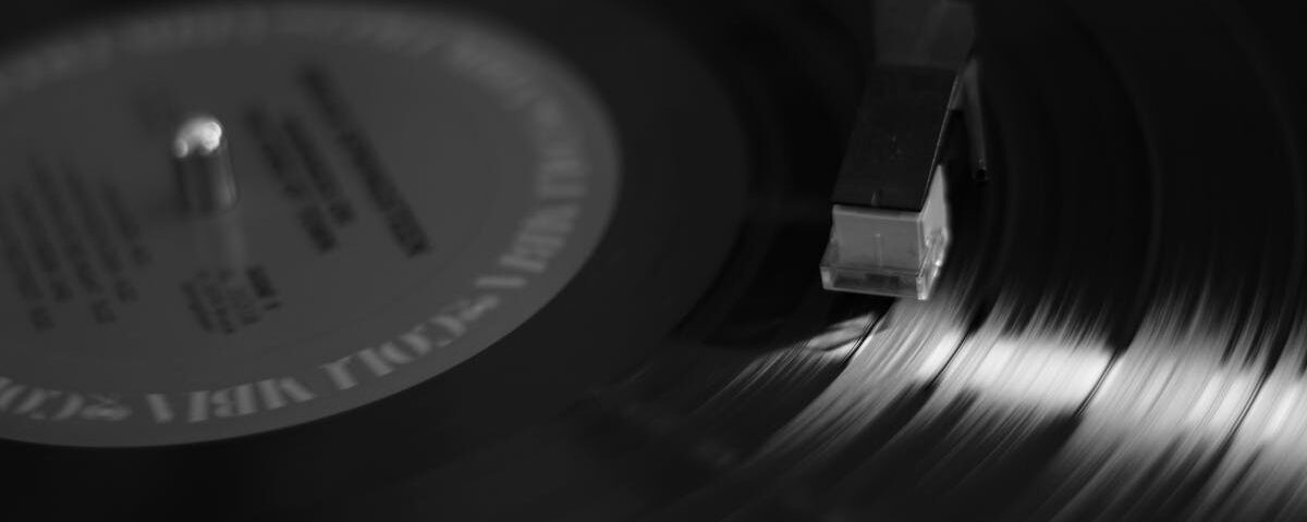 découvrez tout ce que vous devez savoir sur le disque bulging : causes, symptômes, traitements et conseils pour soulager la douleur. informez-vous sur cette condition discale et comment améliorer votre qualité de vie.