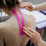 découvrez les bienfaits de la décompression spinal, une méthode efficace pour soulager les douleurs dorsales et améliorer votre qualité de vie. apprenez comment cette technique innovante peut apporter un soulagement durable et favoriser la guérison de votre colonne vertébrale.