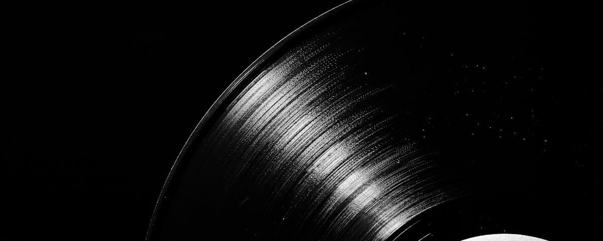 découvrez tout sur l'hernie discale : causes, symptômes, traitements et conseils pour soulager la douleur et améliorer votre qualité de vie. informez-vous pour mieux comprendre cette condition et optimiser votre santé.