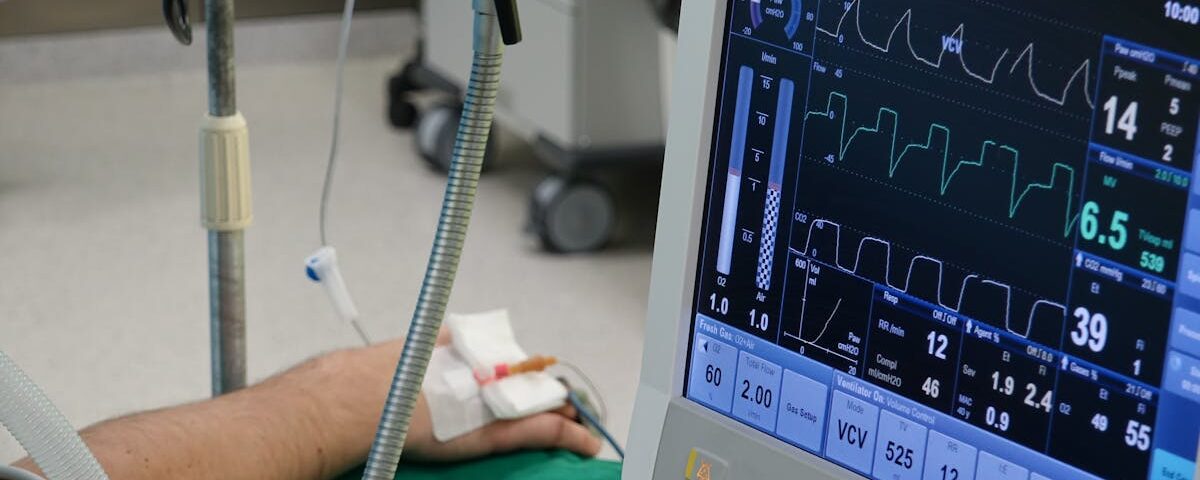 découvrez tout ce que vous devez savoir sur la hernie discale : causes, symptômes, traitements et conseils pour soulager la douleur. informez-vous sur les méthodes préventives et améliorez votre qualité de vie avec des solutions adaptées.