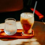 découvrez l'importance de l'hydratation pour votre santé et votre bien-être. apprenez des conseils pratiques pour rester hydraté tout au long de la journée, que ce soit par l'eau, les aliments ou les boissons. améliorez votre vitalité en intégrant de bonnes habitudes d'hydratation dans votre vie quotidienne.