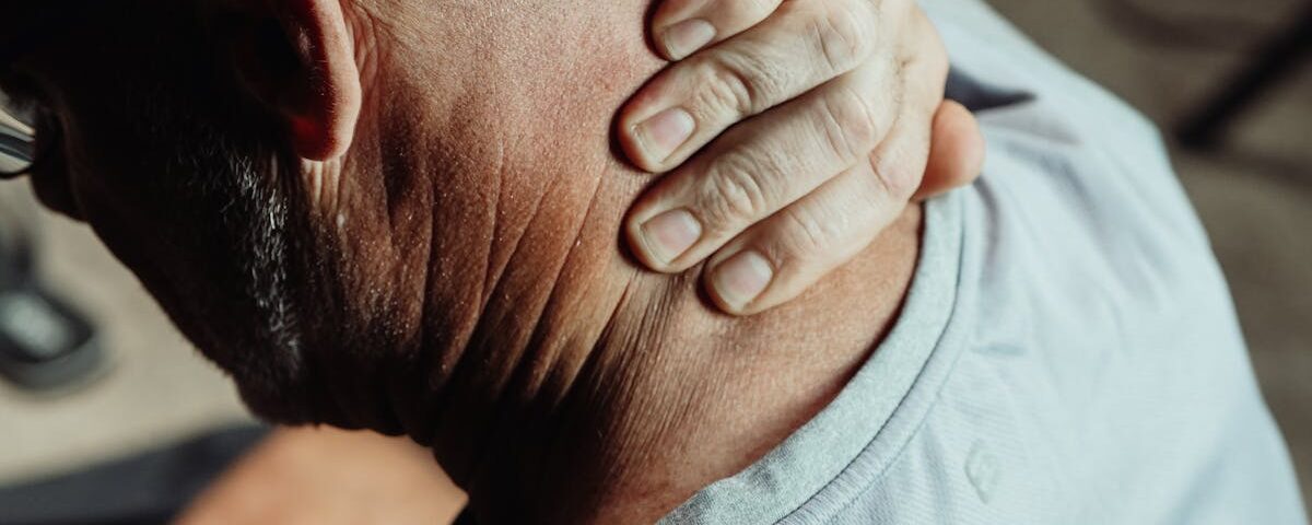 découvrez des solutions efficaces pour soulager les douleurs articulaires. notre guide complet aborde les causes, les traitements et les conseils pour améliorer votre qualité de vie.