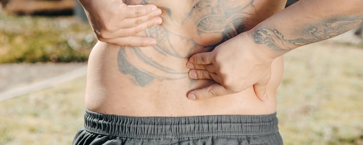 découvrez des conseils et des solutions efficaces pour soulager le mal de dos bas. apprenez les causes, les symptômes et les traitements possibles pour améliorer votre bien-être et retrouver une vie sans douleur.