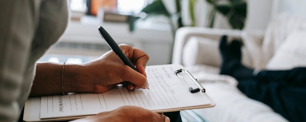 découvrez la thérapie vertébrale, une approche douce et efficace pour soulager les douleurs dorsales et améliorer votre bien-être. apprenez comment cette méthode unique peut rétablir l'équilibre de votre colonne vertébrale et favoriser une meilleure santé globale.