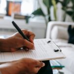 découvrez la thérapie vertébrale, une approche douce et efficace pour soulager les douleurs dorsales et améliorer votre bien-être. apprenez comment cette méthode unique peut rétablir l'équilibre de votre colonne vertébrale et favoriser une meilleure santé globale.