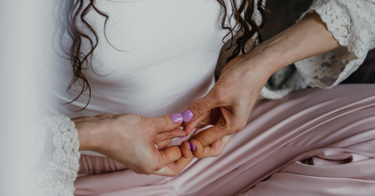 découvrez des exercices doux adaptés à tous pour améliorer votre bien-être et votre mobilité en toute sécurité.