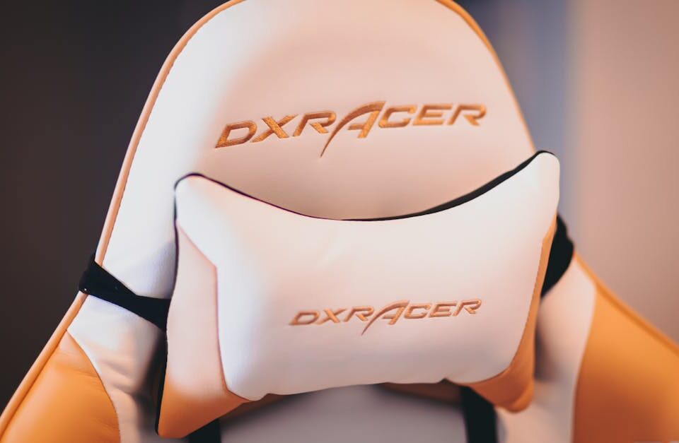 découvrez nos supports lombaires ergonomiques pour améliorer votre posture et soulager les douleurs dorsales au quotidien.