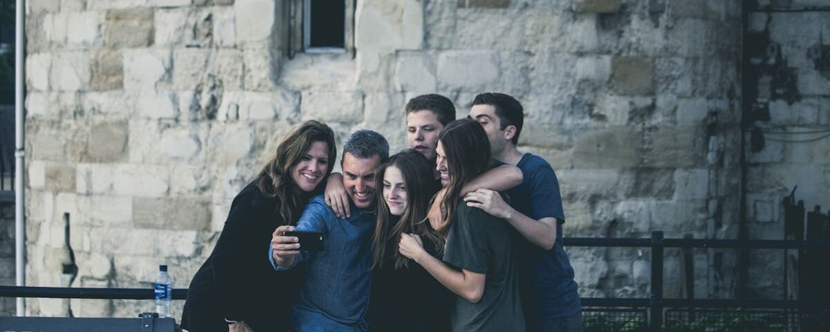 l'ostéoarthrite est une maladie articulaire chronique caractérisée par la dégradation du cartilage, entraînant douleurs et raideurs. découvrez les causes, symptômes et traitements disponibles pour mieux gérer cette affection.