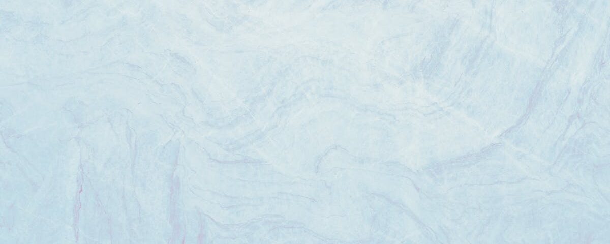 l'arthrose est une maladie articulaire dégénérative causant douleur et raideur. découvrez ses causes, symptômes et traitements pour mieux vivre avec cette affection.