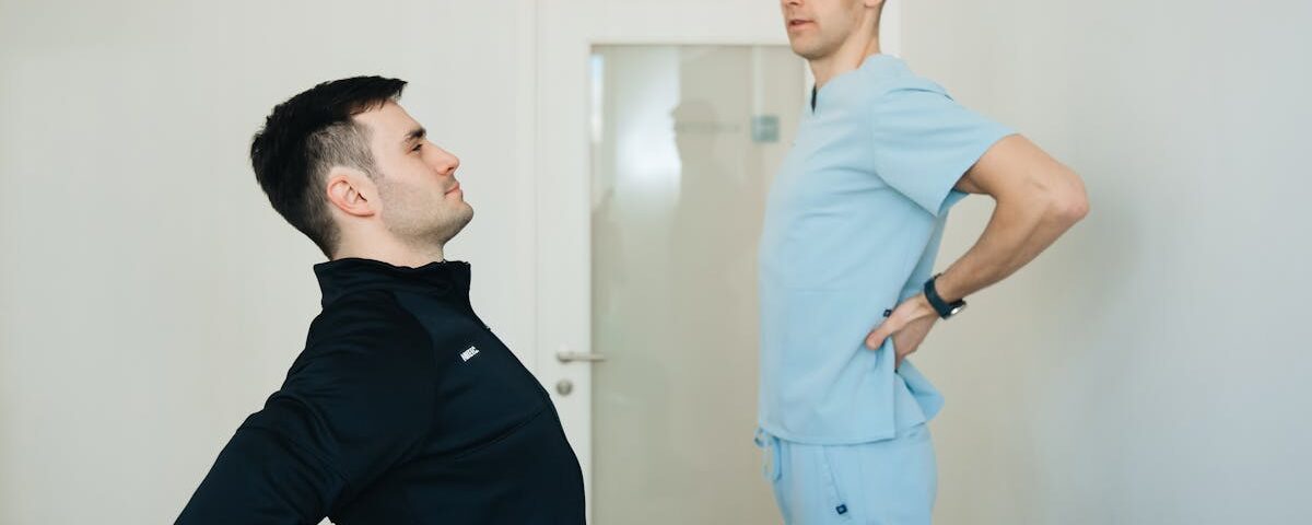 découvrez l'importance de la stabilité spinale pour prévenir les douleurs dorsales et améliorer la posture grâce à des exercices ciblés et des conseils professionnels.